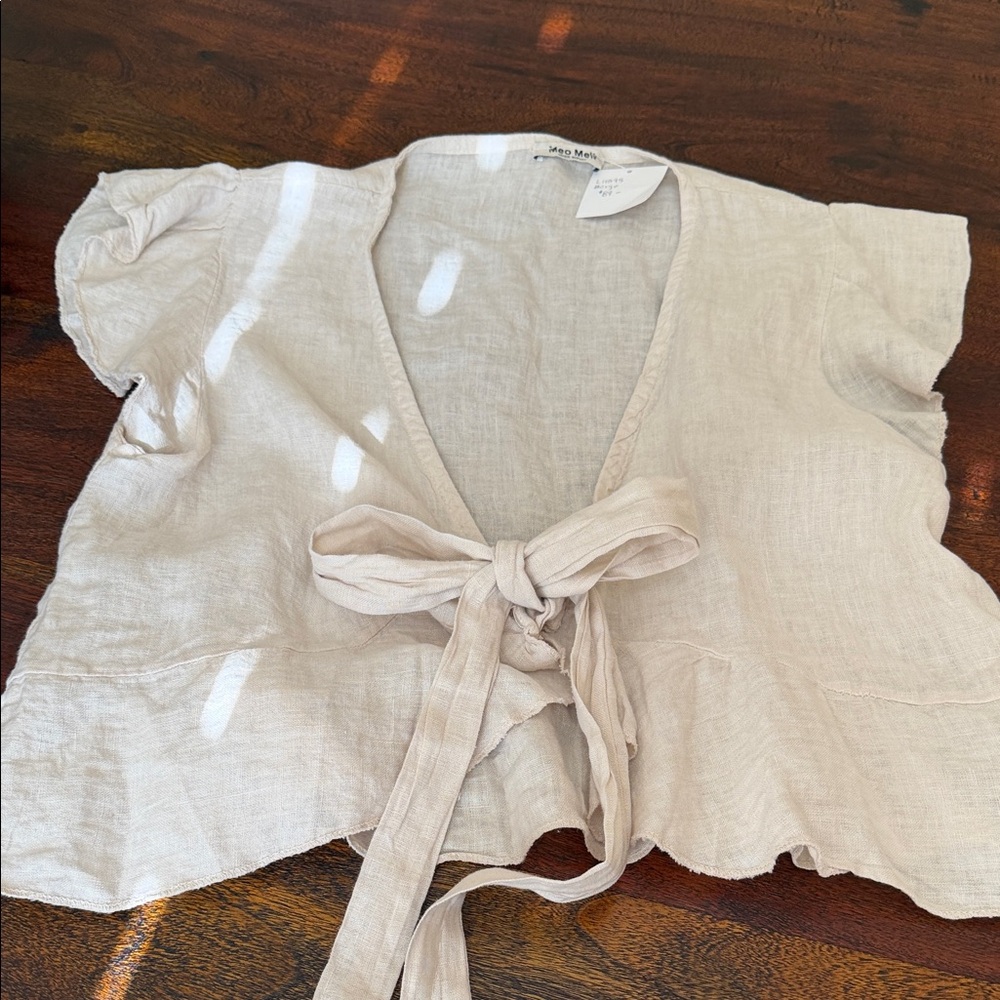 Linen Tie-Front Blouse - Picture 2 of 5